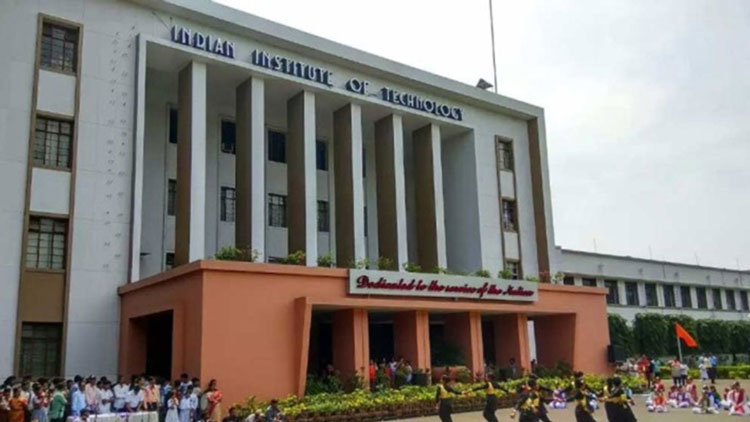 IIT Kharagpur : এক ধাক্কায় ৩৪টি বিশ্ববিদ্যালয়কে পিছনে ফেলে বিশ্ব র‍্যাঙ্কিংয়ে লাফিয়ে এগোলো খড়্গপুর আইআইটি! - West Bengal News 24