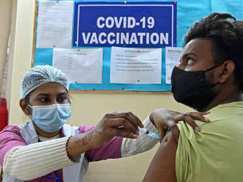 Corona Vaccine Whatsapp Booking : এবার ঝাড়গ্রামে হোয়াটসঅ্যাপ নম্বরে অগ্রিম বুকিং করে মিলবে করোনা-প্রতিষেধক - West Bengal News 24