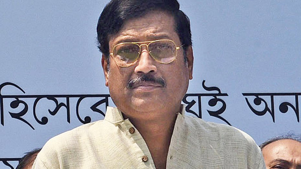Sabyasachi Dutta : ফের বেসুরো সব্যসাচী ‌দত্ত, এবার বিজেপি ছেড়ে তৃণমূলে ফিরছেন সব্যসাচী দত্ত? তুঙ্গে জল্পনা - West Bengal News 24
