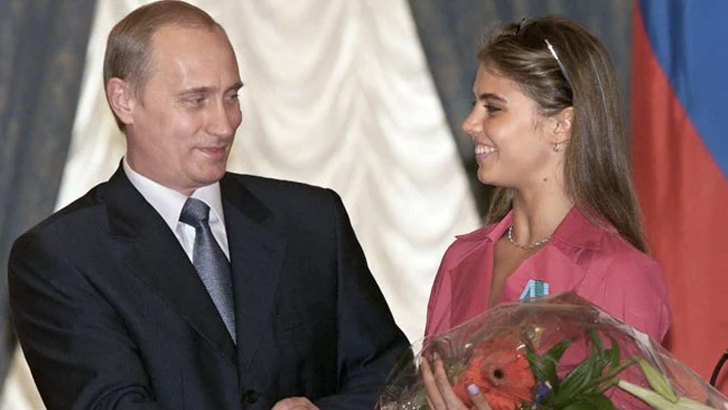 Vladimir Putin Girlfriend : এবার পুতিনের ‘প্রেমিকার’ দিকে তোপ - West Bengal News 24