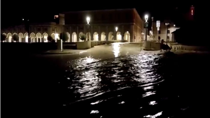 Italy Flood 2022 : টানা বৃষ্টিতে ইতালিতে বন্যা, ১০ জনের মৃত্যু - West Bengal News 24
