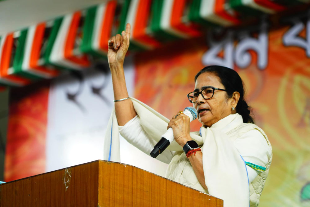 Mamata Banerjee : সংহতি মিছিলে বিজেপিকে ‘নারীবিদ্বেষী’ বলে তোপ মমতার - West Bengal News 24