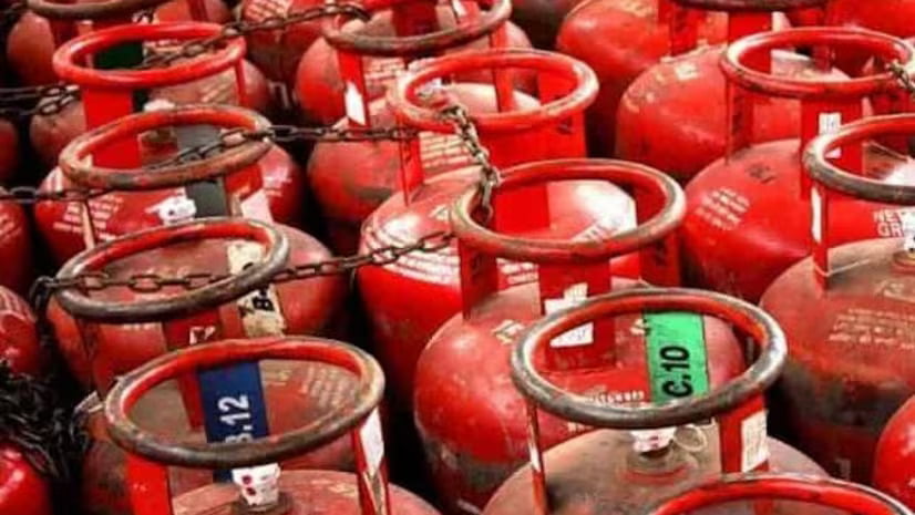 Gas Price Hike : কেন্দ্রীয় বাজেট পেশের আগেই বাড়ল রান্নার গ্যাসের মূল্য - West Bengal News 24