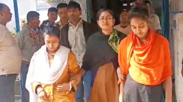 ভারতে অবৈধ অনুপ্রবেশ, গ্রেফতার ১১ বাংলাদেশি - West Bengal News 24