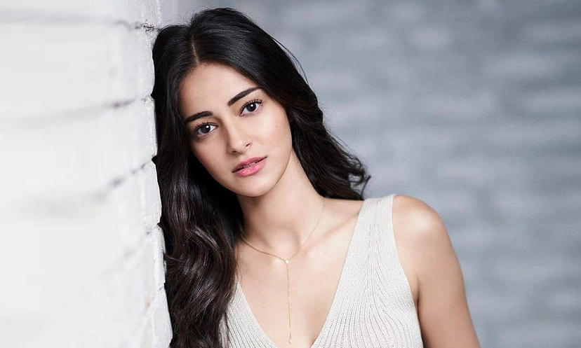 Ananya Panday : বাড়ি ফাঁকা পেয়ে প্রেমিককে ডেকে ধরা পড়েছিলেন অনন্যা! - West Bengal News 24 Ananya Panday : বাড়ি ফাঁকা পেয়ে প্রেমিককে ডেকে ধরা পড়েছিলেন অনন্যা! - West Bengal News 24