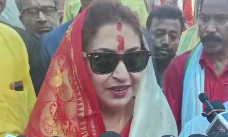 Satabdi Roy : তারাপীঠে পুজো দিয়ে বীরভূমে প্রচার শুরু শতাব্দীর, চতুর্থবার জয় নিয়ে আশাবাদী - West Bengal News 24