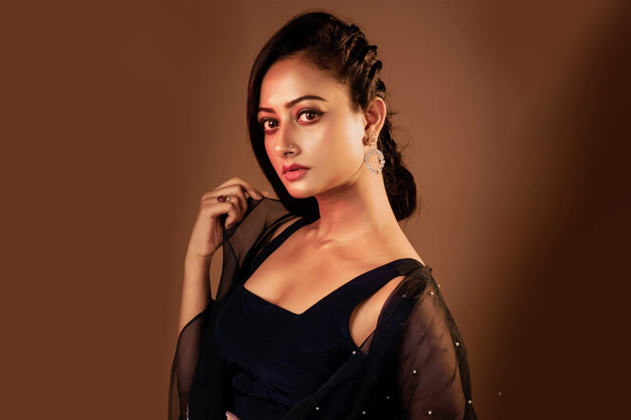 Tonni Laha Roy : মাকে হারিয়ে শোকে পাথর, কান্নায় ভেঙে পড়লেন মিঠাই-খ্যাত অভিনেত্রী তন্বী - West Bengal News 24