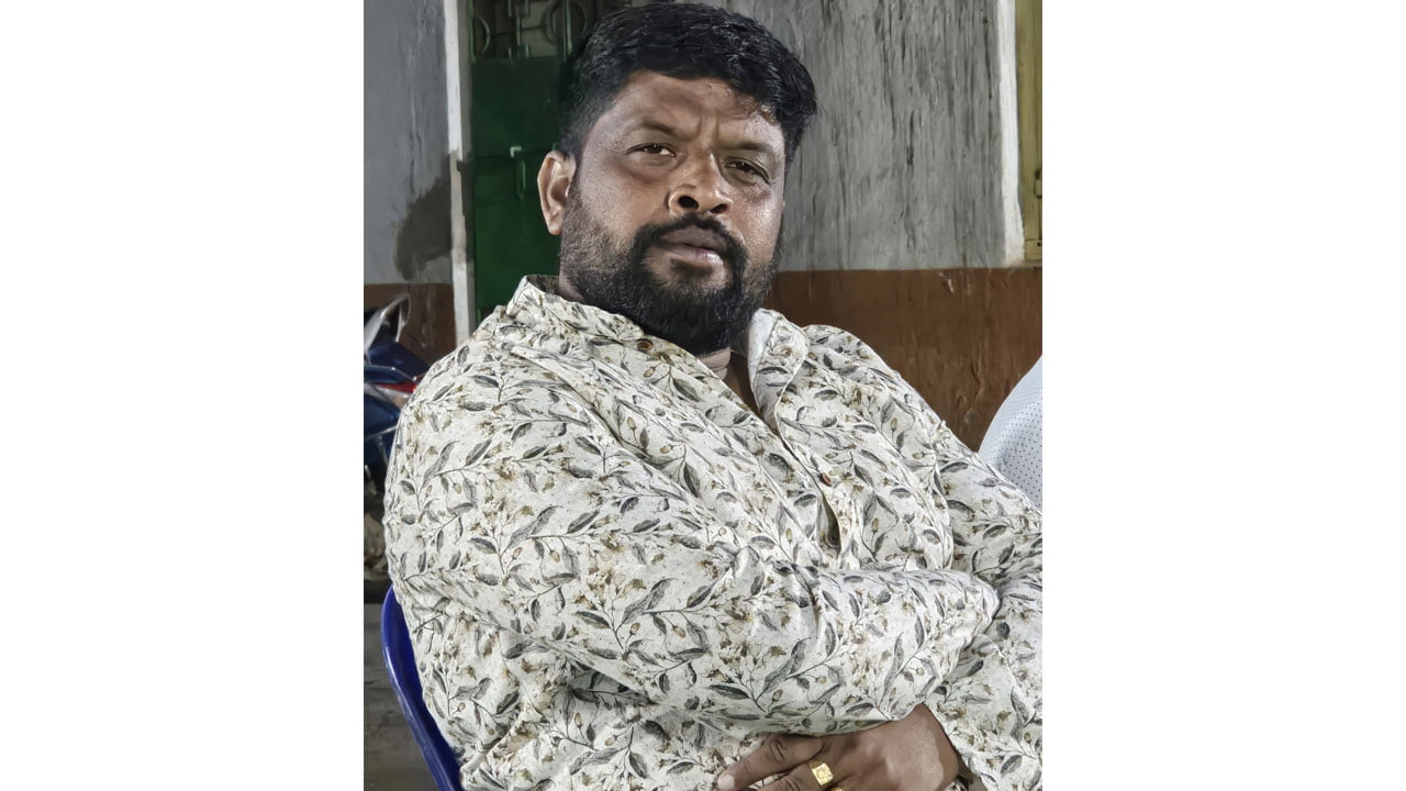 ঝাড়গ্রামে প্রার্থীকে জেতাতে শাসকদলের ‘সৈনিক-সেনাপতি’ অজিত - West Bengal News 24 ঝাড়গ্রামে প্রার্থীকে জেতাতে শাসকদলের ‘সৈনিক-সেনাপতি’ অজিত - West Bengal News 24