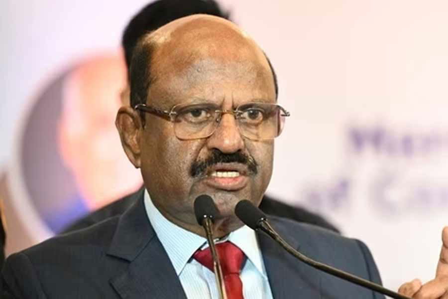 CV Ananda Bose : ওসি রাজভবনের মাধ্যমে রাজভবনের ঘটনার ফুটেজ চেয়ে পাঠাল কলকাতা পুলিশ - West Bengal News 24