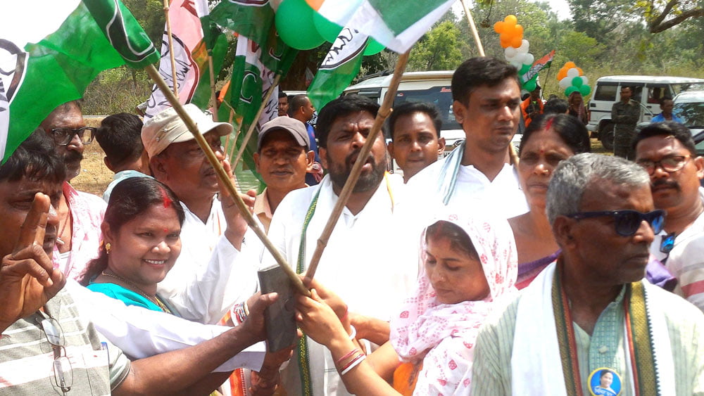 কনভয় হামলা-কাণ্ডের এলাকায় এক বছর পর তৃণমূলের মিছিল, বিজেপি নেত্রী যোগ দিলেন তৃণমূলে - West Bengal News 24