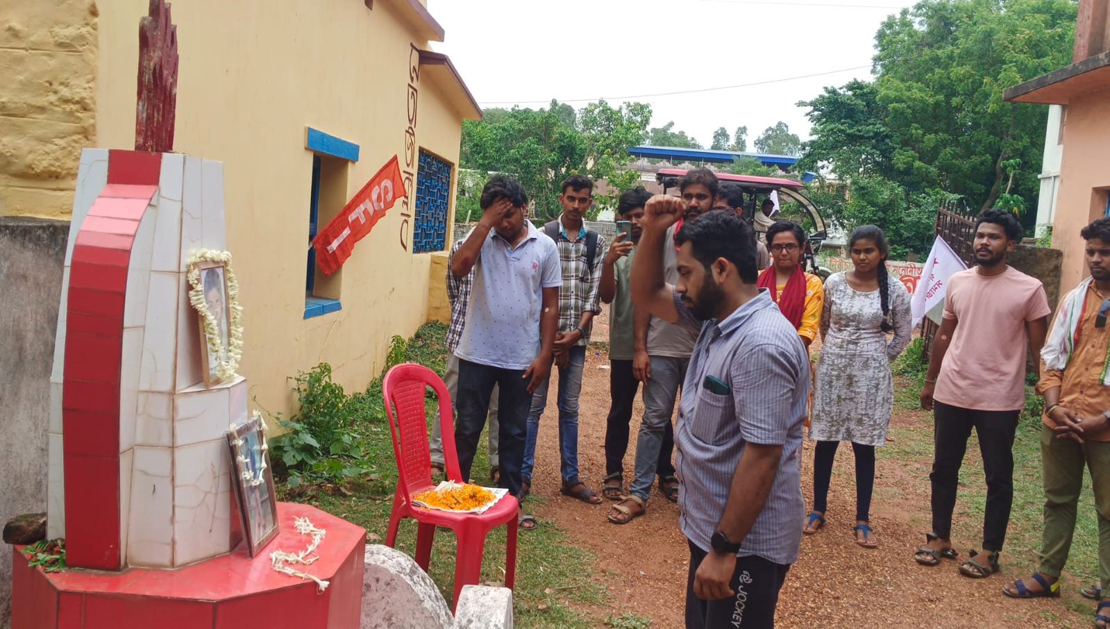 মাওবাদী হানায় নিহত ছাত্রনেতার স্মরণসভা - West Bengal News 24