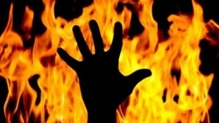 অগ্নিদগ্ধ হয়ে তরুণী বধূর মৃত্যু - West Bengal News 24 অগ্নিদগ্ধ হয়ে তরুণী বধূর মৃত্যু - West Bengal News 24