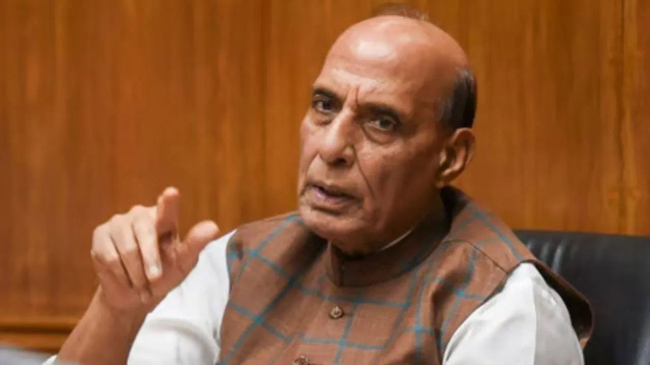 কোমরের ব্যথায় কাবু , আচমকা অসুস্থ প্রতিরক্ষা মন্ত্রী রাজনাথ সিং – ভর্তি এইমসে - West Bengal News 24