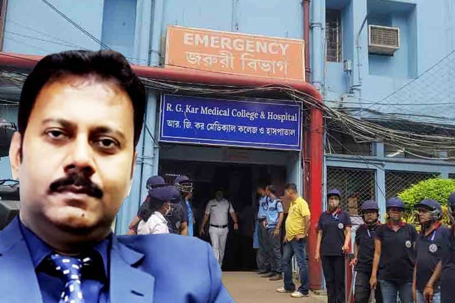 অপমান-লাঞ্ছনা নিতে আর পারছি না! ‘স্বেচ্ছায়’ পদত্যাগ আরজি করের অধ্যক্ষের - West Bengal News 24