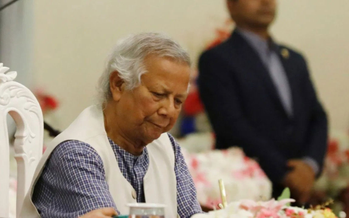 ব্যপক চাপে মহম্মদ ইউনূস ! আর কতদিন আয়ু বাংলাদেশের অন্তর্বর্তী সরকারের ? - West Bengal News 24