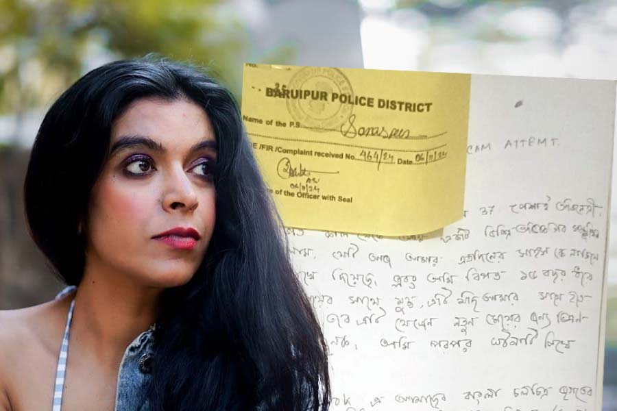 Moumita Pandit : প্রযোজকের নাম করে হোটেলে ডাক, যা ঘটল অভিনেত্রীর সঙ্গে - West Bengal News 24