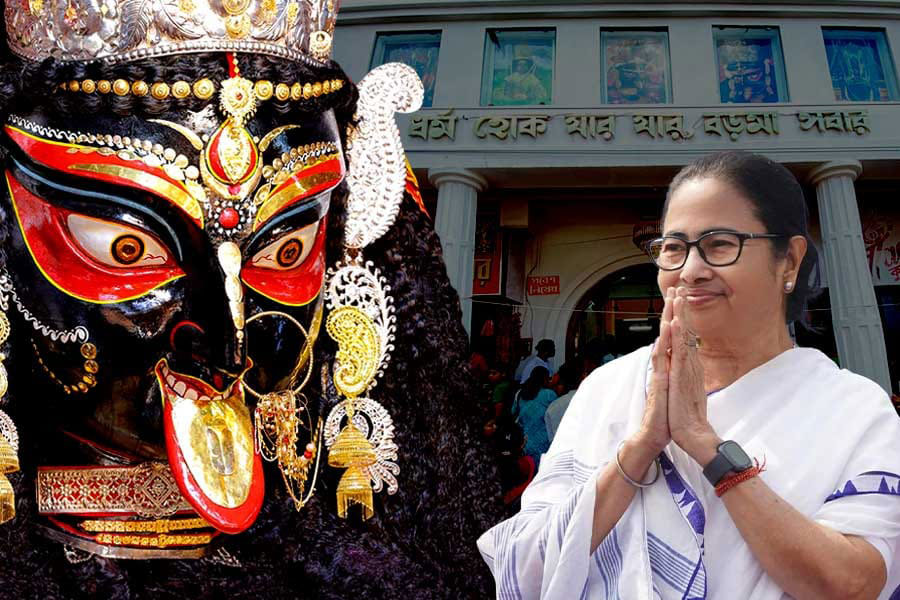 নৈহাটিতে বিপুল ব্যবধানে জয় তৃণমূল প্রার্থীর, মঙ্গলেই বড়মা’র দর্শনে মমতা বন্দ্যোপাধ্যায় - West Bengal News 24