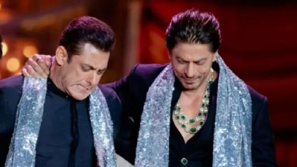 সলমনের মত আম্বানিদের ‘ভান্তারায়’ সস্ত্রীক শাহরুখ খান! মুম্বই কি তাহলে নিরাপদ নয়? - West Bengal News 24
