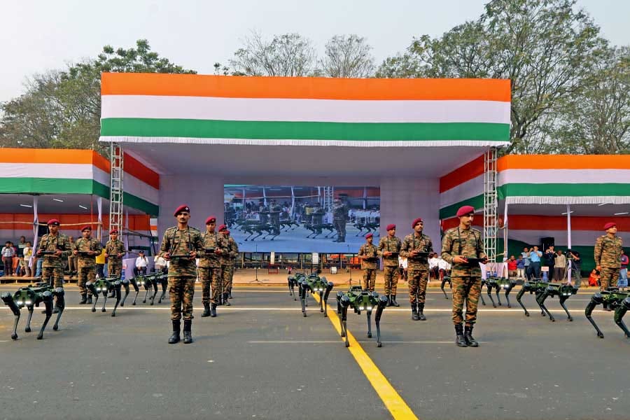 জঙ্গি নাশকতার আশঙ্কা! সাধারণতন্ত্র দিবসের আগে নিরাপত্তার চাদরে রেড রোড - West Bengal News 24