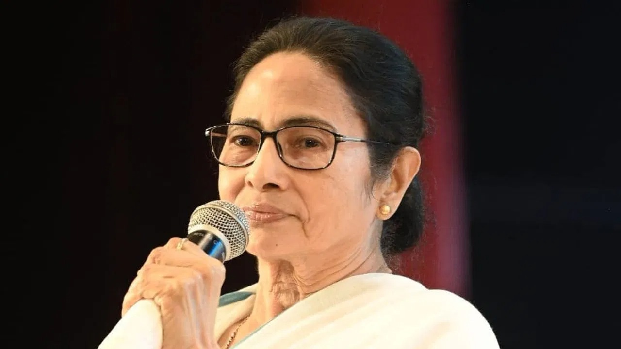 ৪ শতাংশ DA বাড়ছে রাজ্য সরকারি কর্মীদের, তবু কেন্দ্রের সাথে ফারাক! - West Bengal News 24 ৪ শতাংশ DA বাড়ছে রাজ্য সরকারি কর্মীদের, তবু কেন্দ্রের সাথে ফারাক! - West Bengal News 24