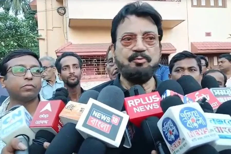 Chiranjeet Chakraborty : ‘এবার নিজের মতো বাঁচতে চাই’, রাজনীতি ছাড়ার ইঙ্গিত দিলেন চিরঞ্জিত! - West Bengal News 24