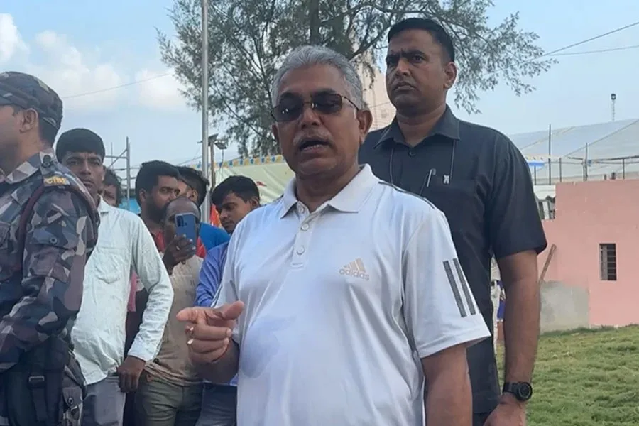 Dilip Ghosh : ‘বিজেপি ছাড়ব না’—দলীয় বিতর্কে গর্জে উঠলেন দিলীপ ঘোষ - West Bengal News 24