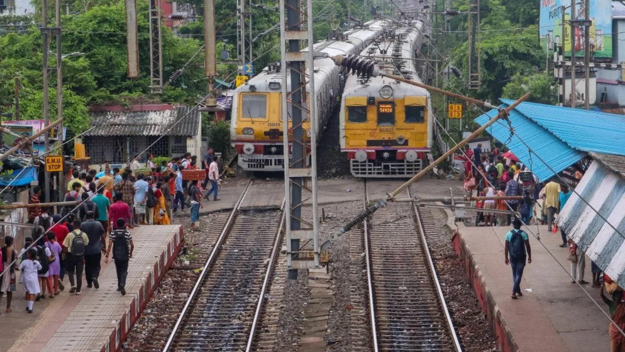১ কিমি রেললাইন পাততে খরচ হয় কোটি কোটি টাকা! কারণ জানলে অবাক হবেন - West Bengal News 24