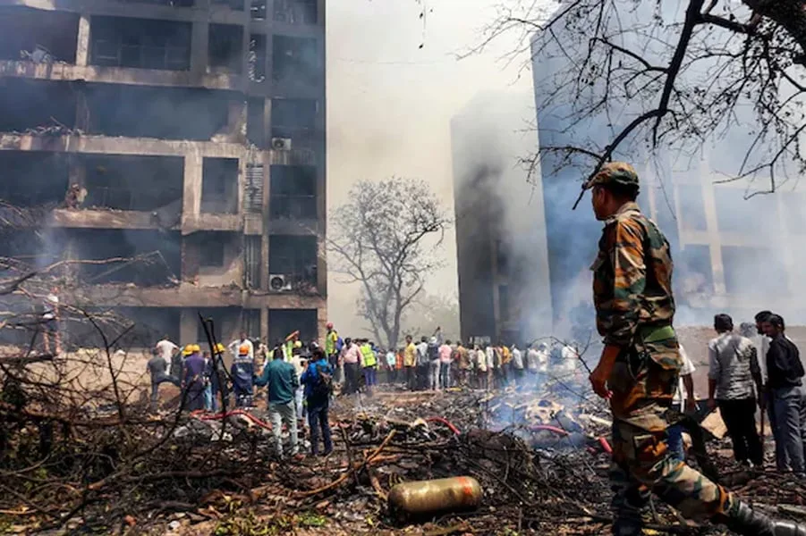 Ahmedabad Plane Crash : এয়ার ইন্ডিয়ার ঘোষণা, নিহত পরিবার পিছু মিলবে ২৫ লক্ষ টাকা আর্থিক সাহায্য - West Bengal News 24