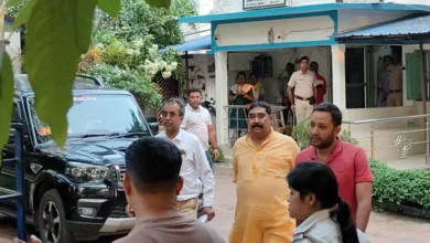 Anubrata Mondal : দু’ঘণ্টা জেরা, বাজেয়াপ্ত মোবাইল, থানার পর সরাসরি পার্টি অফিসে অনুব্রত - West Bengal News 24