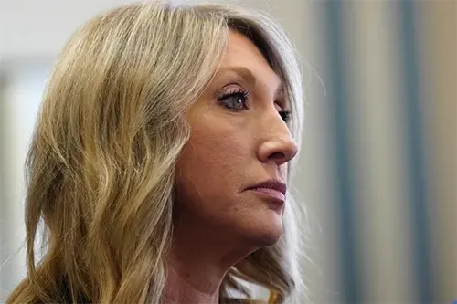 Emily Nutley : শিক্ষিকার বিকৃত যৌনতার ক্ষুধা, অতঃপর … - West Bengal News 24 Emily Nutley : শিক্ষিকার বিকৃত যৌনতার ক্ষুধা, অতঃপর … - West Bengal News 24