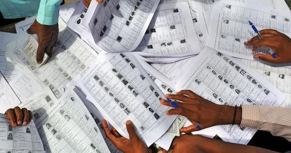 Election Commission : আগস্টেই দেশজুড়ে ভোটার তালিকা পর্যালোচনার প্রস্তুতি, সুপ্রিম কোর্টের মামলার মধ্যেও সক্রিয় নির্বাচন কমিশন - West Bengal News 24 Election Commission : আগস্টেই দেশজুড়ে ভোটার তালিকা পর্যালোচনার প্রস্তুতি, সুপ্রিম কোর্টের মামলার মধ্যেও সক্রিয় নির্বাচন কমিশন - West Bengal News 24