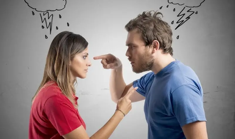 চোখে প্রেম, মনে বিষ! এই রেড ফ্ল্যাগগুলোই দিবে আগাম বার্তা - West Bengal News 24