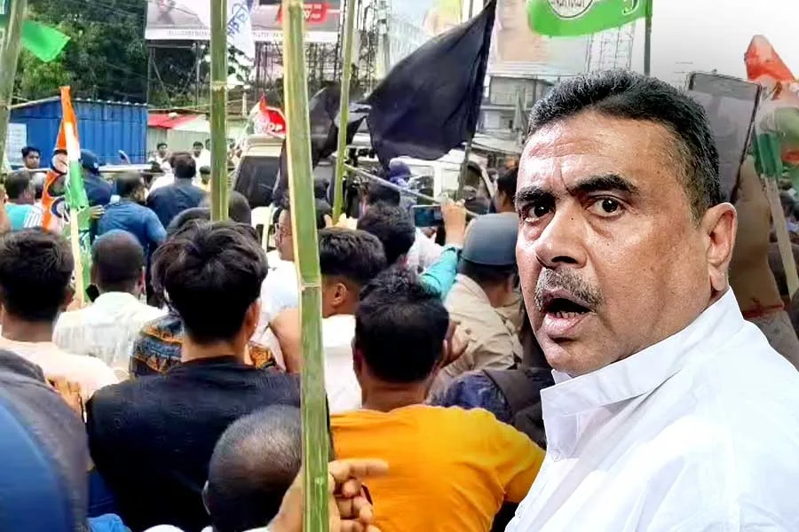 Suvendu Adhikari : ‘চোর’ স্লোগান, কালো পতাকা, ভাঙল গাড়ির কাচ – শুভেন্দুর সফরে কোচবিহারে ধুন্ধুমার - West Bengal News 24