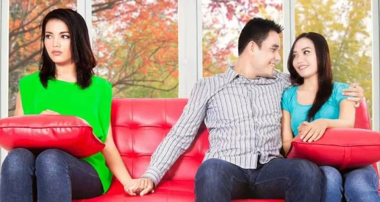 মানুষ কেন পরকীয়ায় জড়ায় - West Bengal News 24