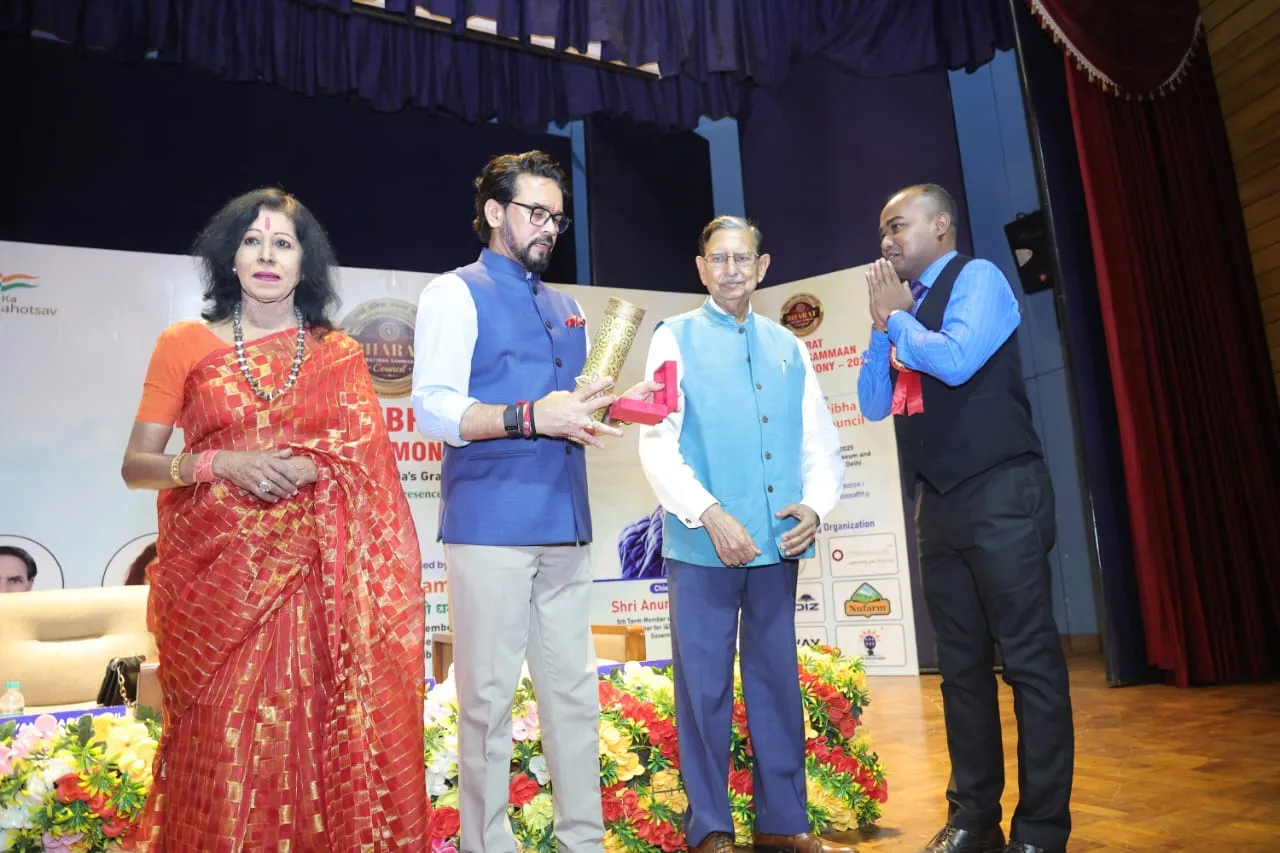 কবি সুদীপ চন্দ্র হালদারকে “ভারত প্রতিভা সম্মান – ২০২৫” প্রদান - West Bengal News 24 কবি সুদীপ চন্দ্র হালদারকে “ভারত প্রতিভা সম্মান – ২০২৫” প্রদান - West Bengal News 24