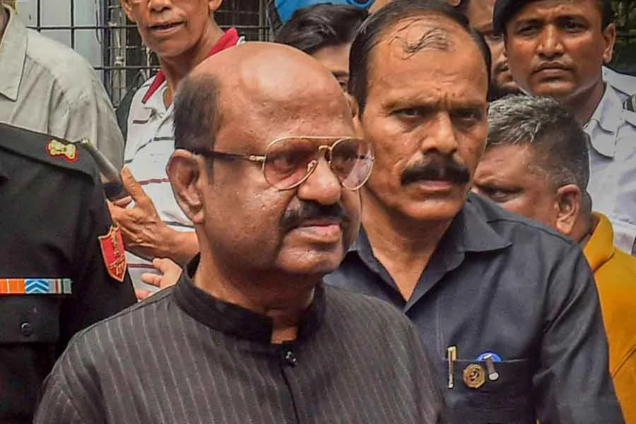 সাতসকালে হাওড়ার গ্রামে রাজ্যপাল – টোটোয় চড়ে জনসংযোগ, চা-চপে আড্ডা - West Bengal News 24 সাতসকালে হাওড়ার গ্রামে রাজ্যপাল – টোটোয় চড়ে জনসংযোগ, চা-চপে আড্ডা - West Bengal News 24