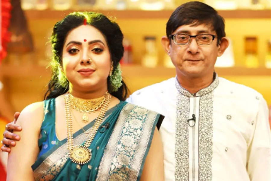 Sreemoyee Chattoraj : লক্ষ্মীর ভাণ্ডার বিতর্কে ফুঁসছেন শ্রীময়ী, কটূক্তিতে কড়া জবাব অভিনেত্রীর - West Bengal News 24 Sreemoyee Chattoraj : লক্ষ্মীর ভাণ্ডার বিতর্কে ফুঁসছেন শ্রীময়ী, কটূক্তিতে কড়া জবাব অভিনেত্রীর - West Bengal News 24