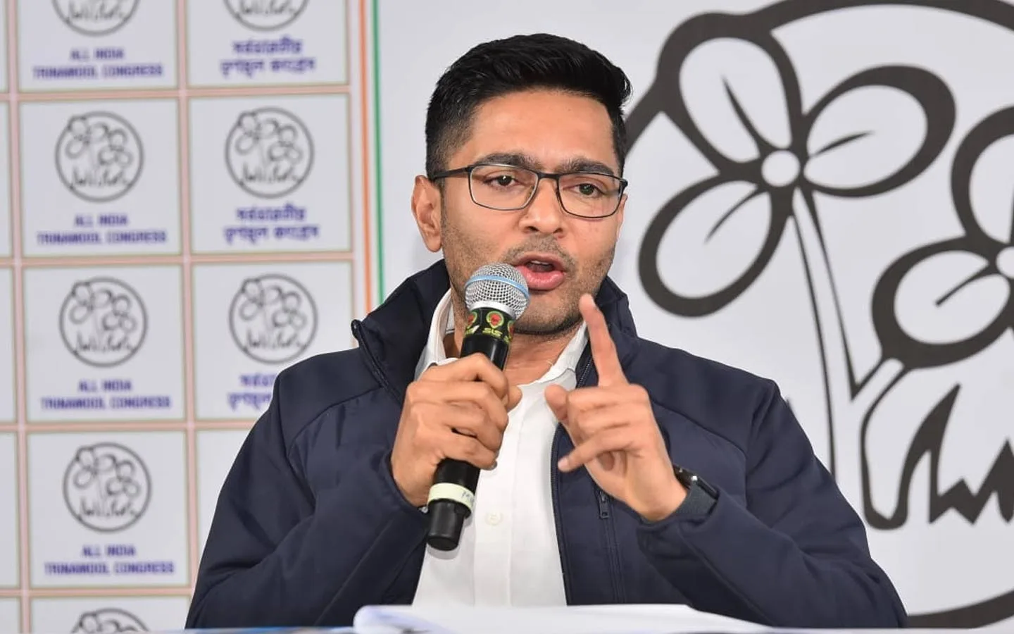 দীপু দাস খুনে মোদির নীরবতা নিয়ে প্রশ্ন, ‘হিন্দু রক্ষক’ তত্ত্বে কটাক্ষ অভিষেকের - West Bengal News 24 দীপু দাস খুনে মোদির নীরবতা নিয়ে প্রশ্ন, ‘হিন্দু রক্ষক’ তত্ত্বে কটাক্ষ অভিষেকের - West Bengal News 24