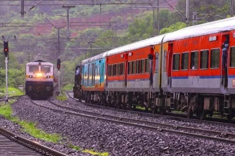 Indian Railways : ‘ইন্ডিগো সংকট’ই উদাহরণ, এবার রেলেও অচলাবস্থার সতর্কতা - West Bengal News 24