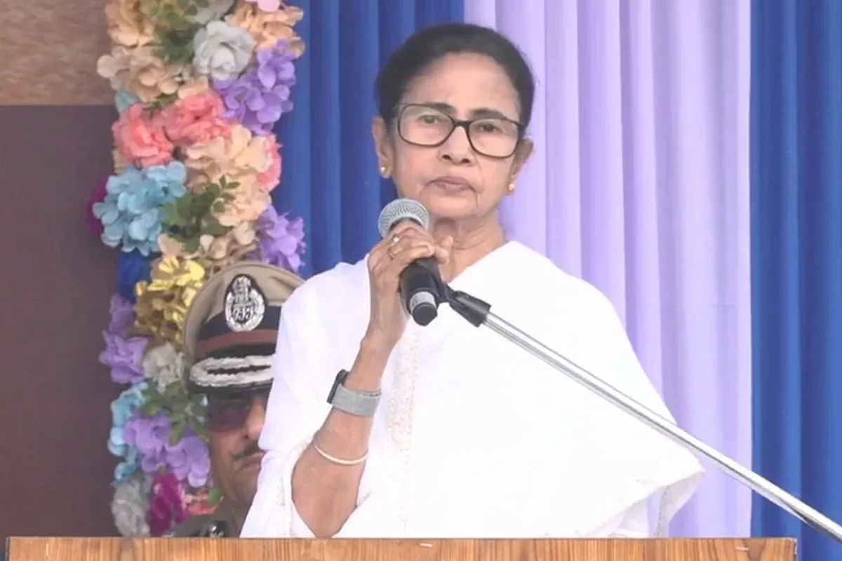 Mamata Banerjee : এসআইআর নিয়ে অশান্তির আবহে দিল্লি সফরের ইঙ্গিত মমতার - West Bengal News 24