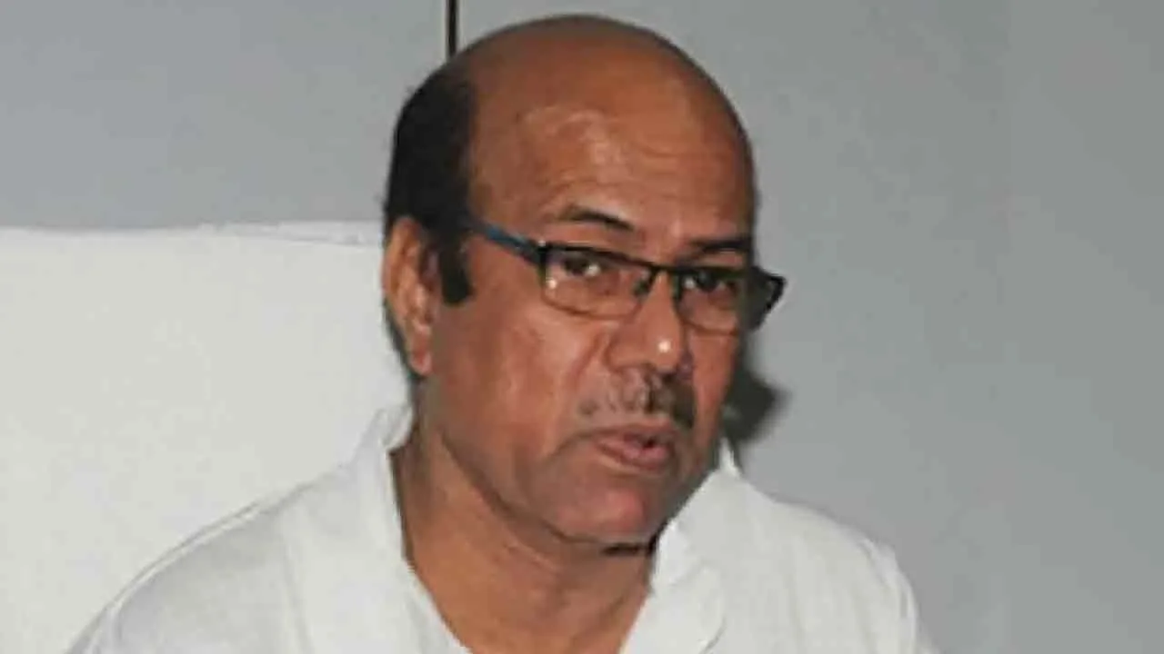 ফলপ্রকাশের দিনের অশান্তি মামলায় আদালতে আত্মসমর্পণ, জামিন পেলেন তৃণমূল বিধায়ক জাভেদ খান - West Bengal News 24 ফলপ্রকাশের দিনের অশান্তি মামলায় আদালতে আত্মসমর্পণ, জামিন পেলেন তৃণমূল বিধায়ক জাভেদ খান - West Bengal News 24