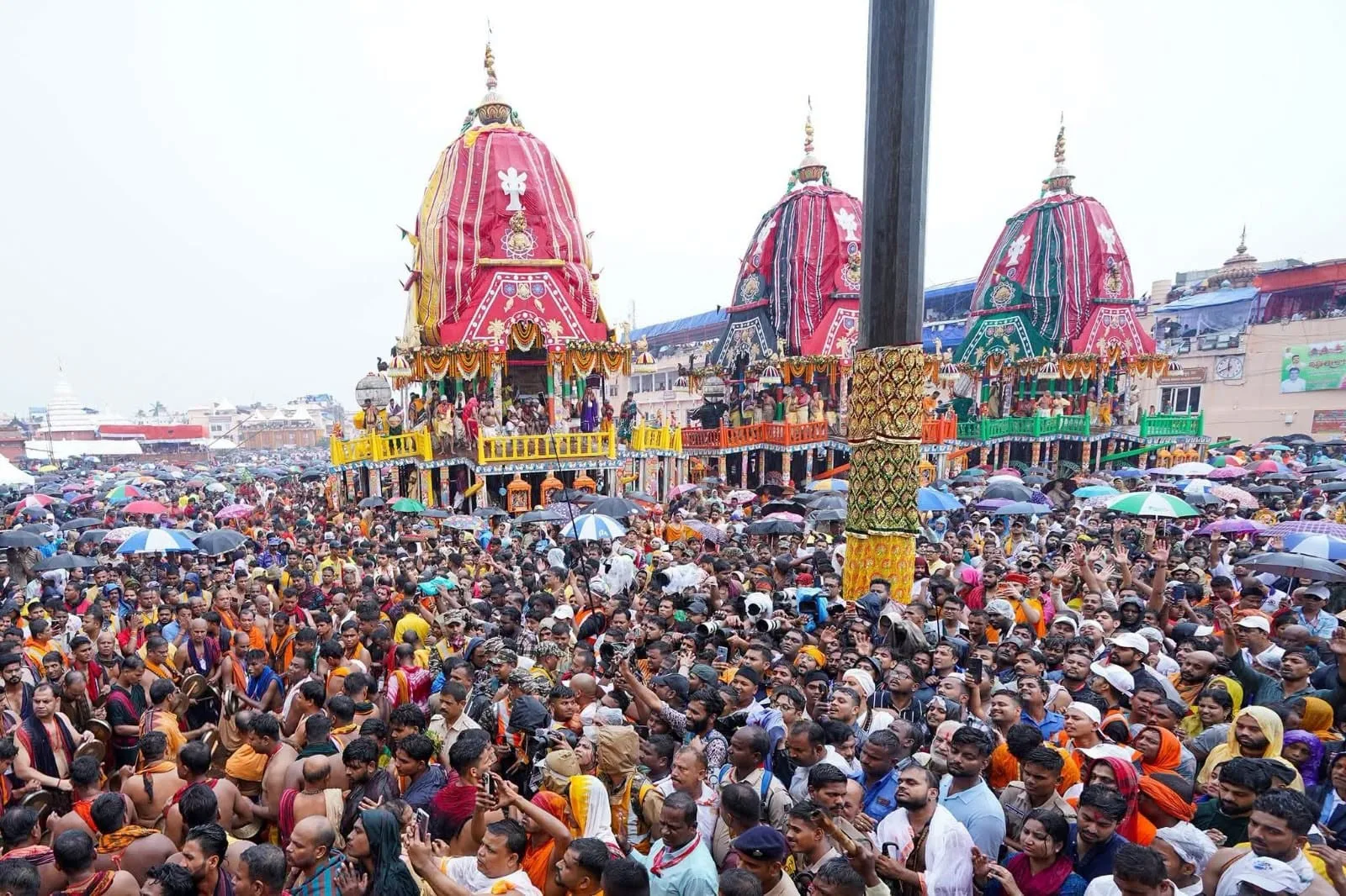 পুরীর রথযাত্রায় ভয়াবহ হুড়োহুড়ি, পদপিষ্ট অন্তত ১২০ পুণ্যার্থী, মৃত্যু ১ জনের - West Bengal News 24